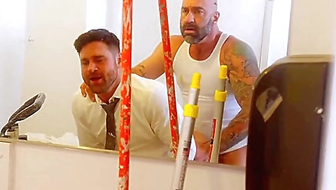 Traveling Salesman Beau Butler, Drew Seba