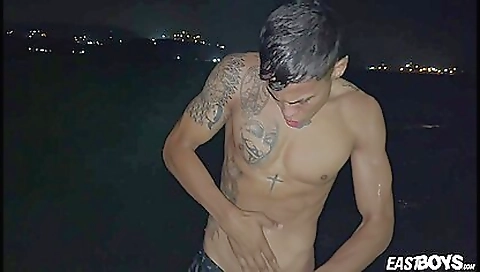 Lucian Reed In Colombian Hottie Flexing A Bunch